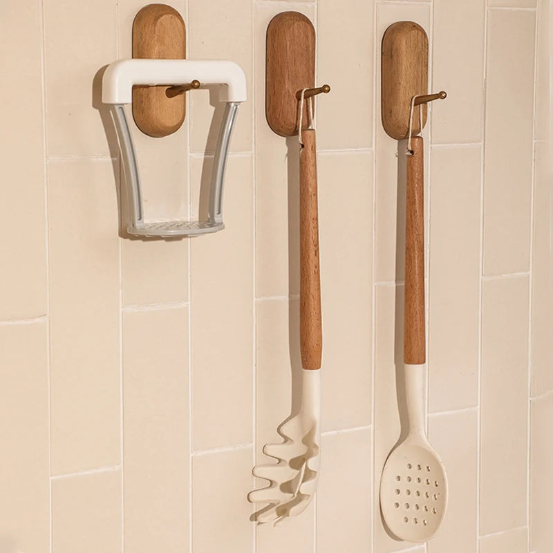 Manual Potato Masher Durable Potato Ricer Kitchen Vegetable Masher with Non-Slip Handle Fruit Juicer Kitchen Gadgets